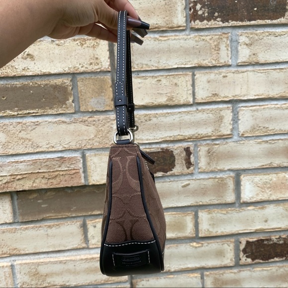 Coach Y2K Brown Coach Demi Baguette - Picture 5 of 7